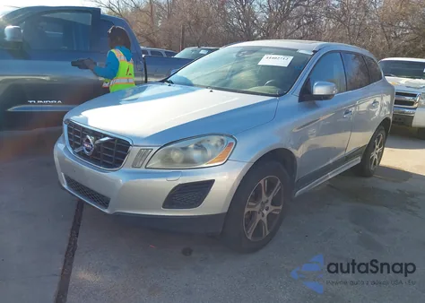 2012 Volvo Xc60 T6/T6 Platinum/T6 Premier Plus/T6 R-Design/T6 R-Design Platinum/T6 R-Design Premier Plus z USA, uszkodzony, nr VIN YV4902DZ6C2260081